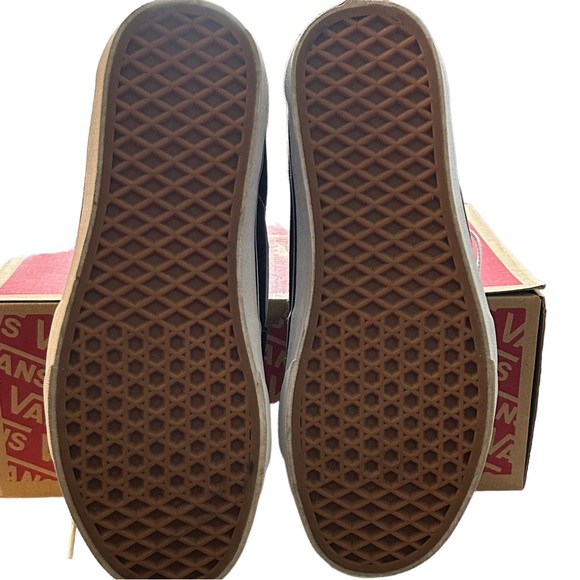 Vans Black/White High-Top Sneakers Size 9.5 - Picture 5 of 6